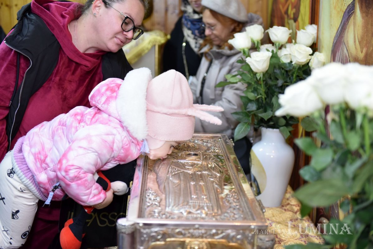 A început sărbătoarea Sfântului Ierarh Spiridon în București 318521