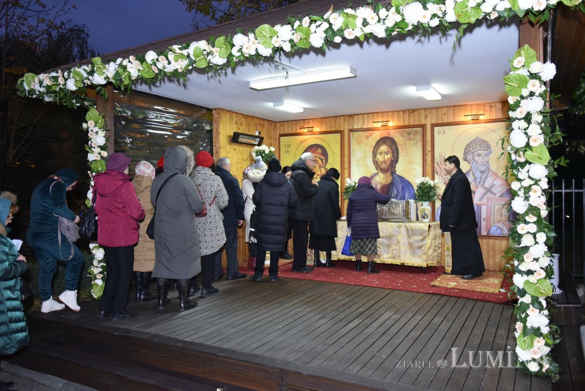 A început sărbătoarea Sfântului Ierarh Spiridon în București 318522
