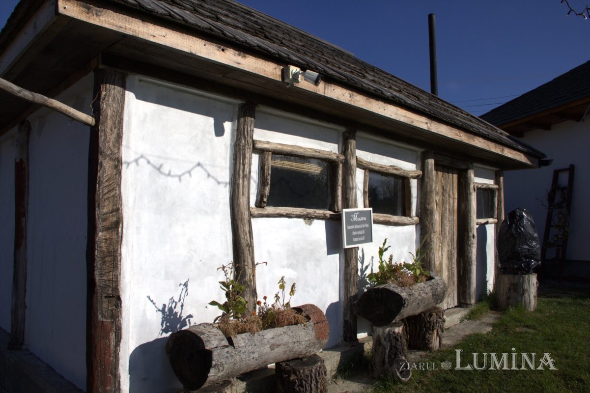 „Ulmi-Poleni”, memorialul care uneşte generaţii 318355