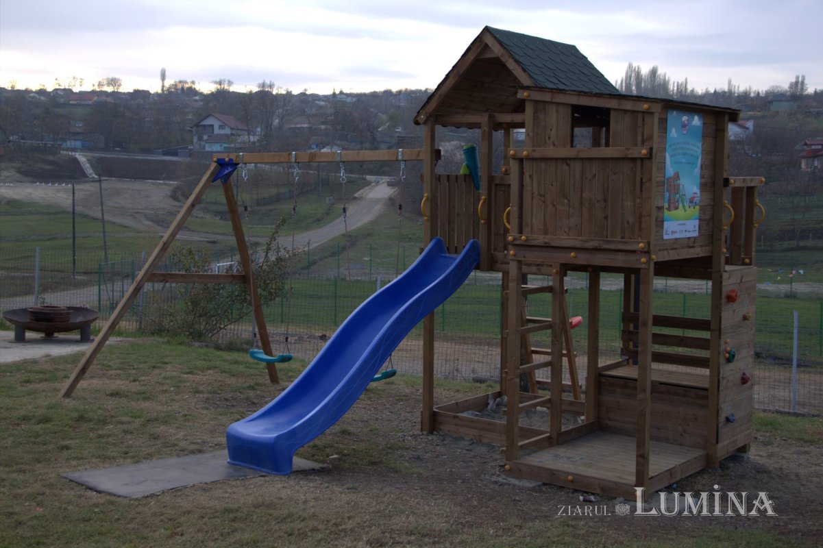 „Ulmi-Poleni”, memorialul care uneşte generaţii 318367