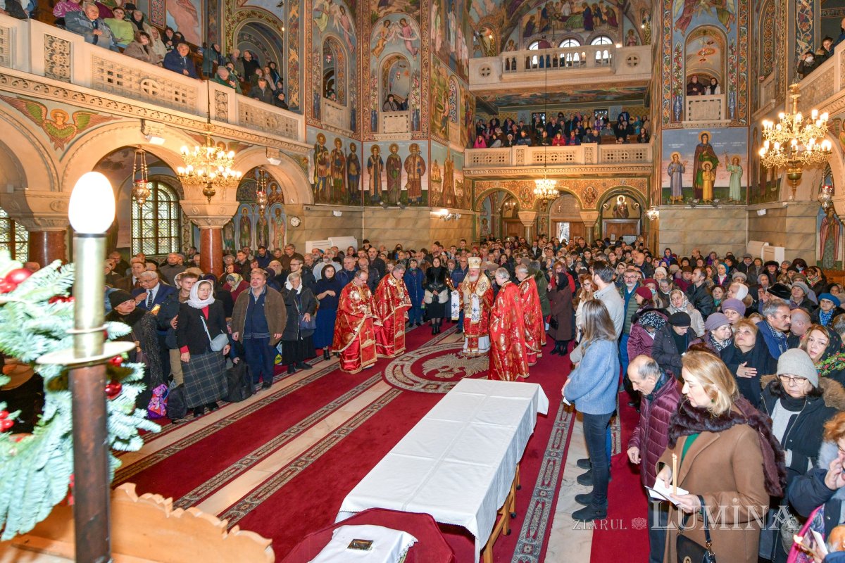 Sfântul Elefterie a fost cinstit în biserica sa din Capitală 318792