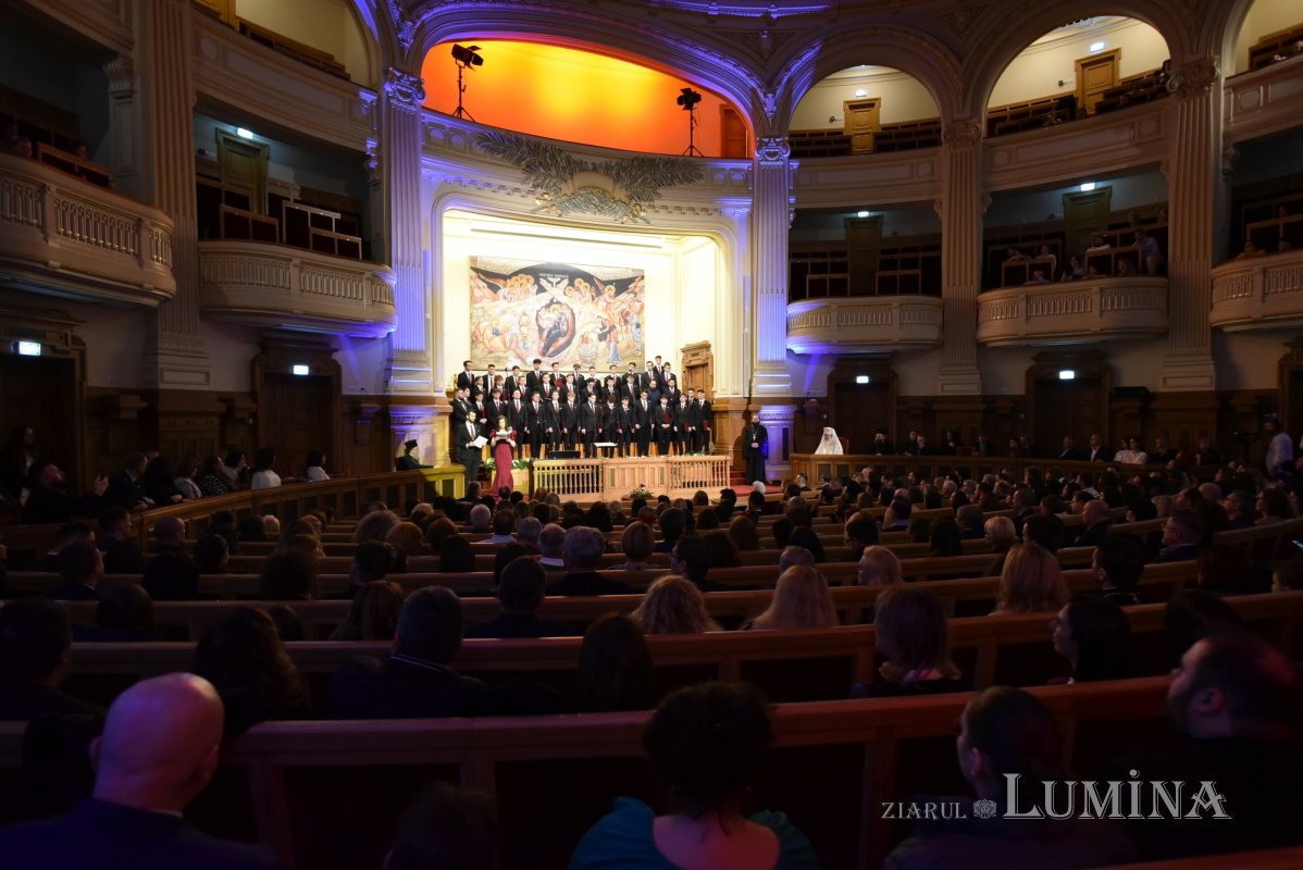 Concertul tradițional „Răsăritul cel de Sus” la Palatul Patriarhiei 319060