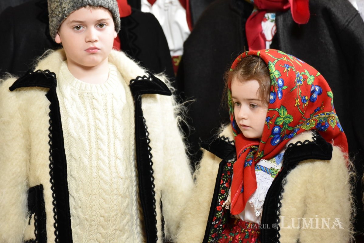 Primii colindători au fost primiți de Patriarhul României 319182