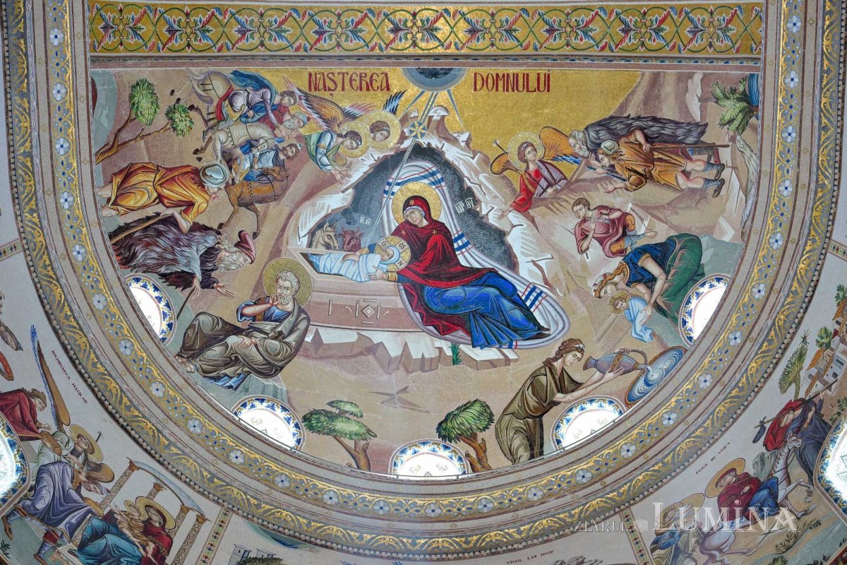 Sclipirile Luminii: Bucuria sărbătorii Naşterii Domnului  319293