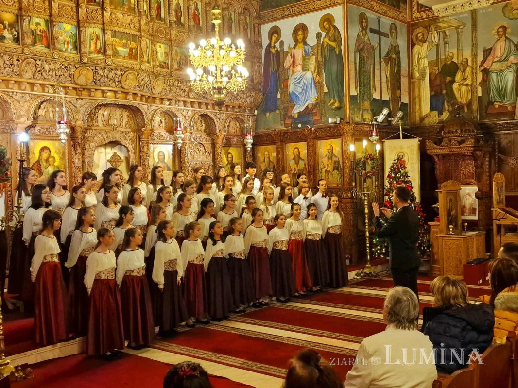 Concert de colinde la Biserica „Sfântul Elefterie”‑Nou din București 319752