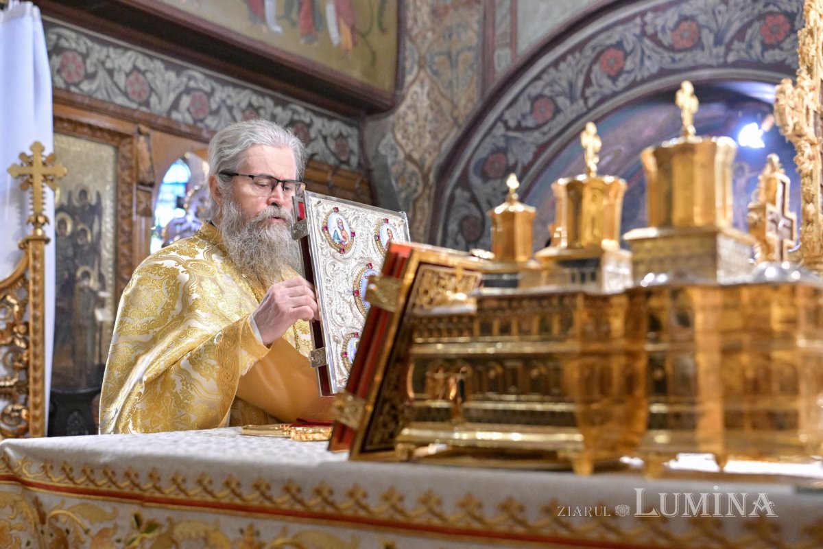 Nașterea Mântuitorului lumii sărbătorită pe Colina Bucuriei 319928