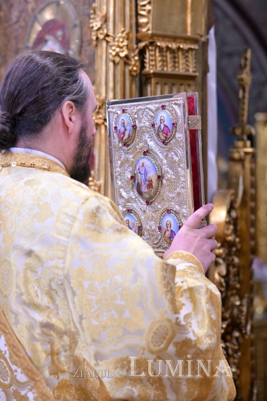 Nașterea Mântuitorului lumii sărbătorită pe Colina Bucuriei 319935