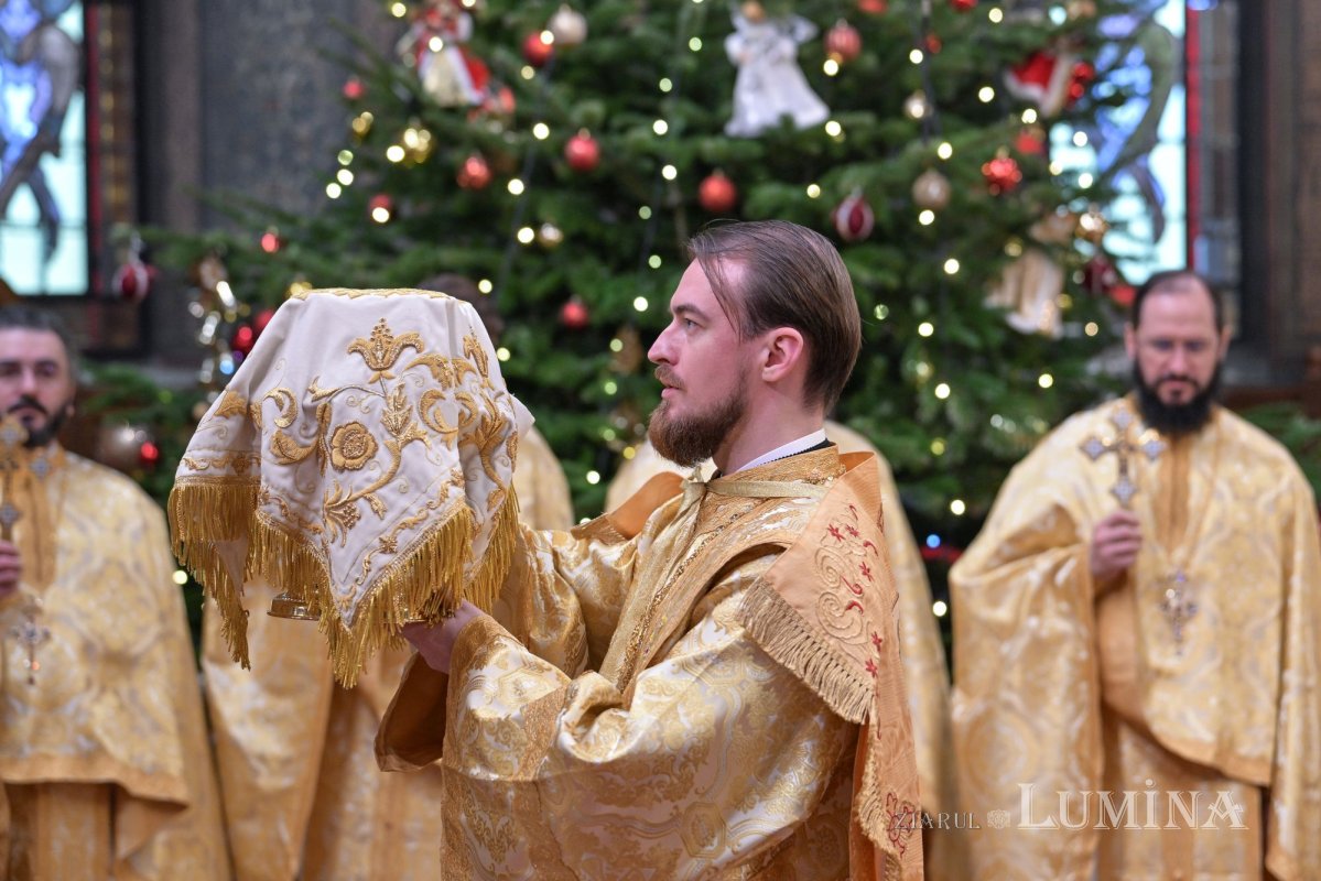 Nașterea Mântuitorului lumii sărbătorită pe Colina Bucuriei 319953