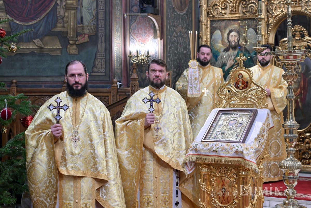 Nașterea Mântuitorului lumii sărbătorită pe Colina Bucuriei 319961