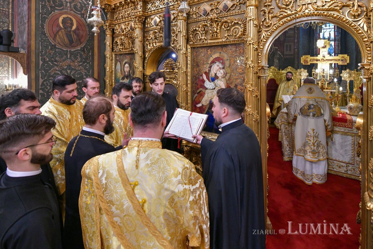 Nașterea Mântuitorului lumii sărbătorită pe Colina Bucuriei 319964