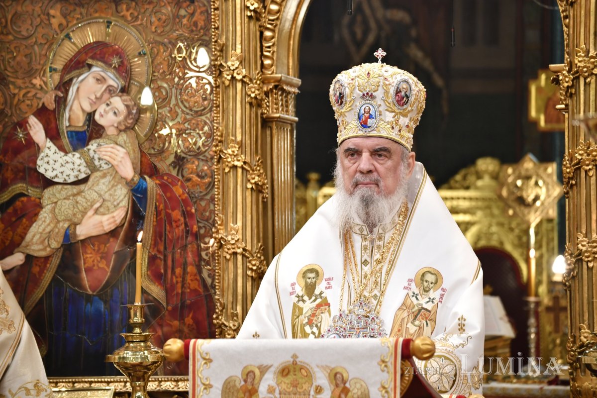 Patriarhia Română - 100 de ani de slujire a vieții Bisericii și a unității poporului român 320308