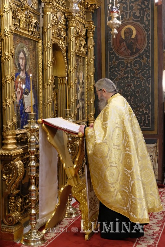 Rugăciune de mulțumire în noaptea dintre ani la Catedrala Patriarhală 320234