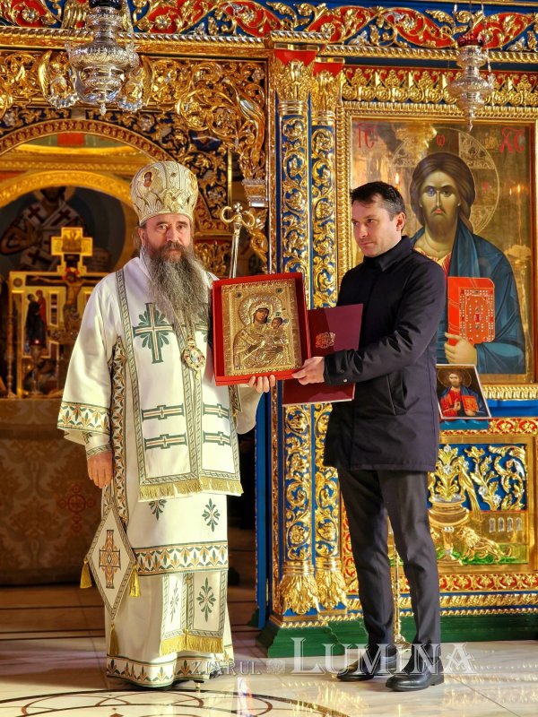 Sfântul Serafim de Sarov cinstit la Mănăstirea Pantocrator 320363