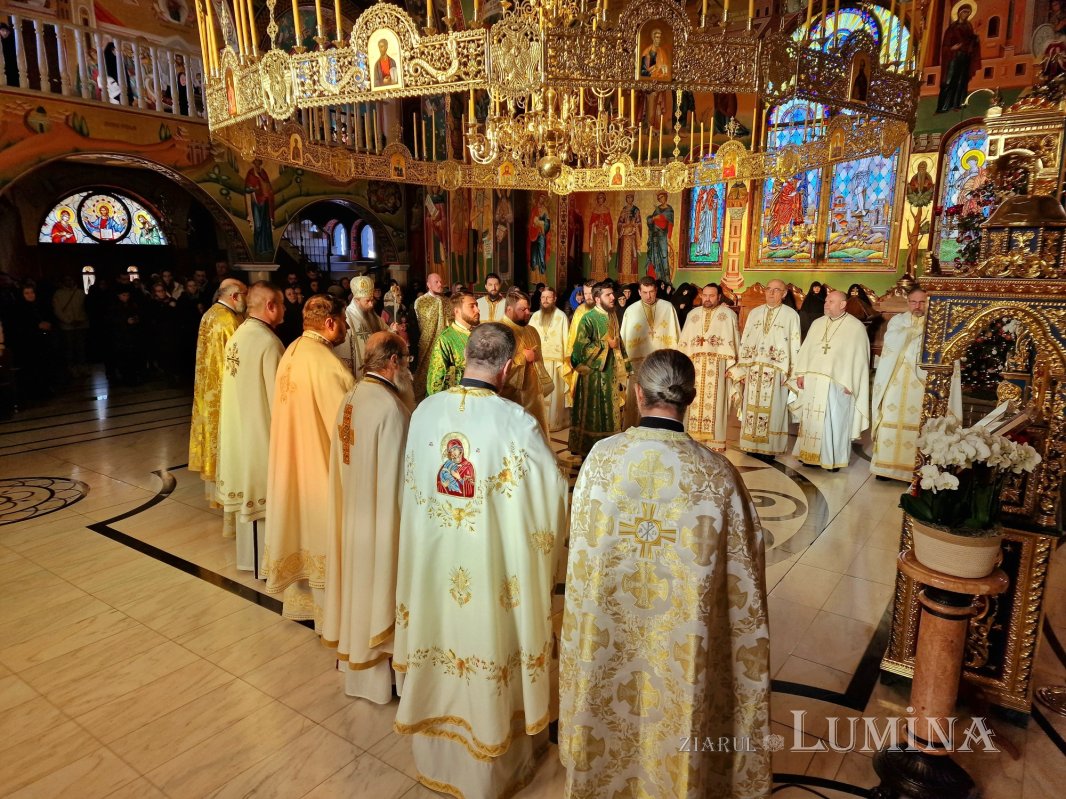 Sfântul Serafim de Sarov cinstit la Mănăstirea Pantocrator 320377