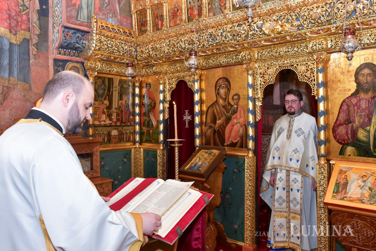 „Botezul creștin este desăvârșirea botezului lui Ioan” 320437