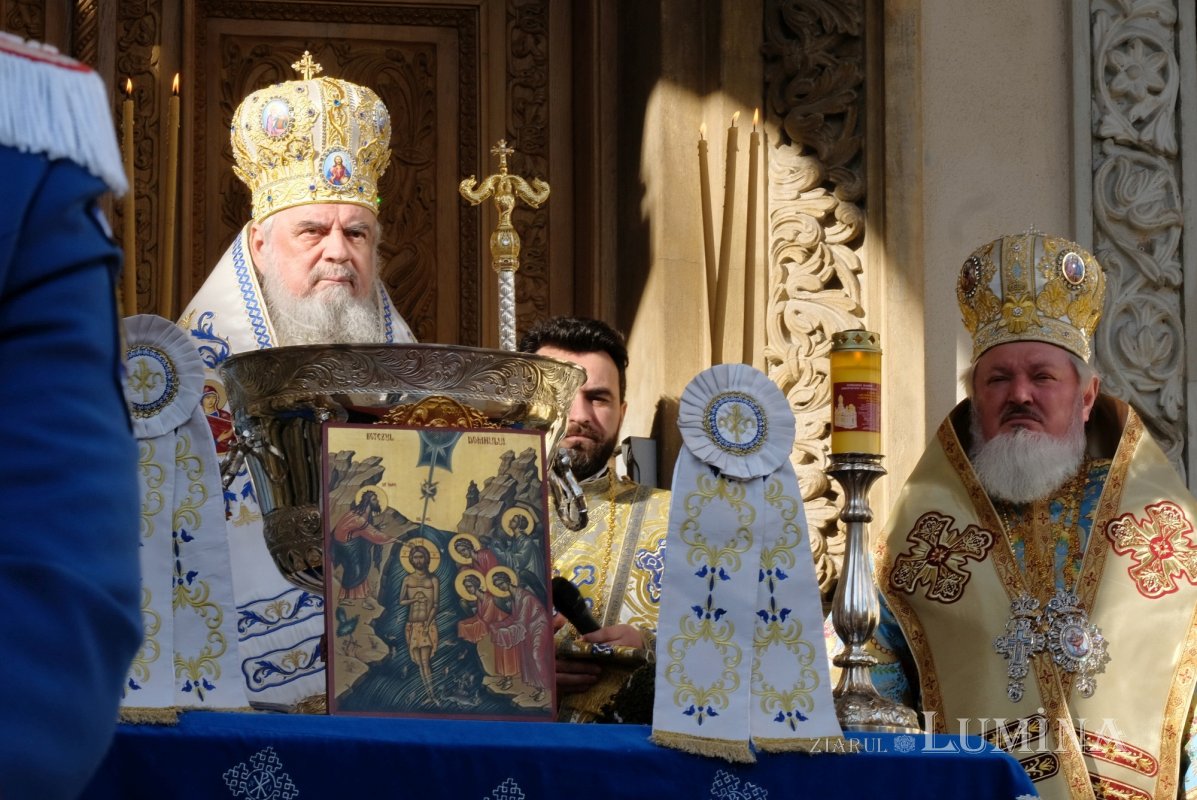 Praznicul luminos al Botezului Domnului pe Colina Bucuriei din Capitală 320549