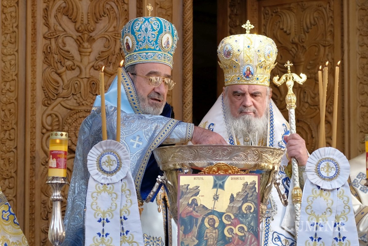 Praznicul luminos al Botezului Domnului pe Colina Bucuriei din Capitală 320552