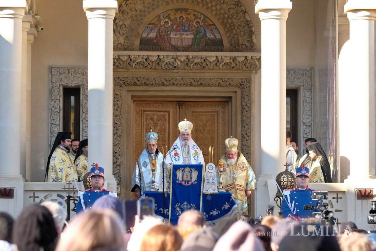 Praznicul luminos al Botezului Domnului pe Colina Bucuriei din Capitală 320557