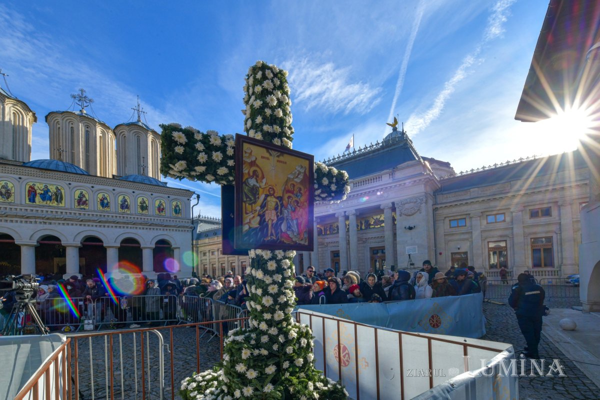 Praznicul luminos al Botezului Domnului pe Colina Bucuriei din Capitală 320600