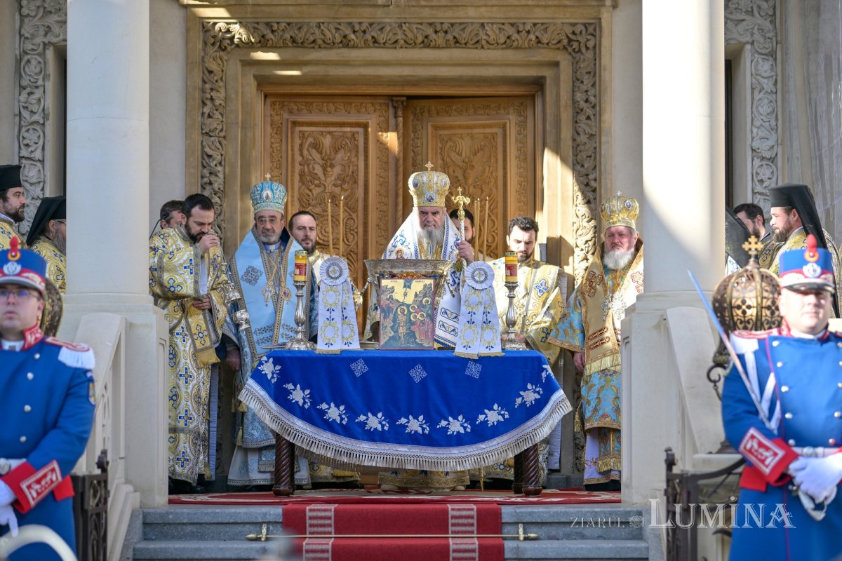 Praznicul luminos al Botezului Domnului pe Colina Bucuriei din Capitală 320605