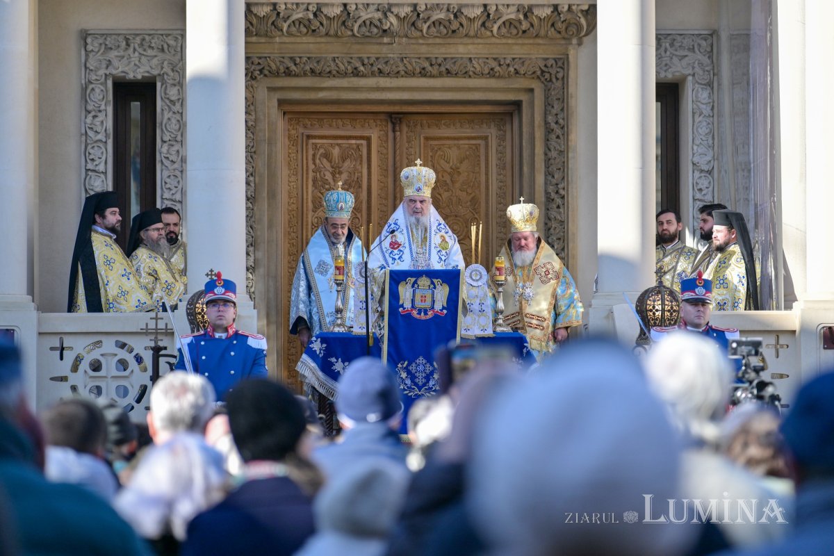Praznicul luminos al Botezului Domnului pe Colina Bucuriei din Capitală 320621