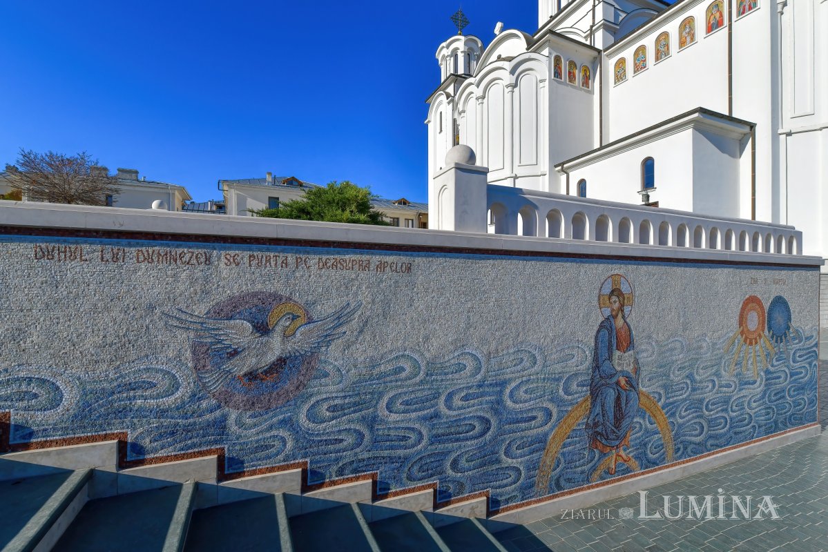 Sclipirile Luminii: „Grădina de mozaic” a Mănăstirii „Sfânta Maria”- Techirghiol 320854