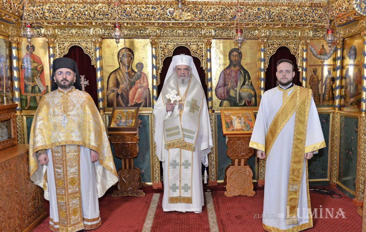 „Iisus Hristos este Lumina vieții veșnice” 320969