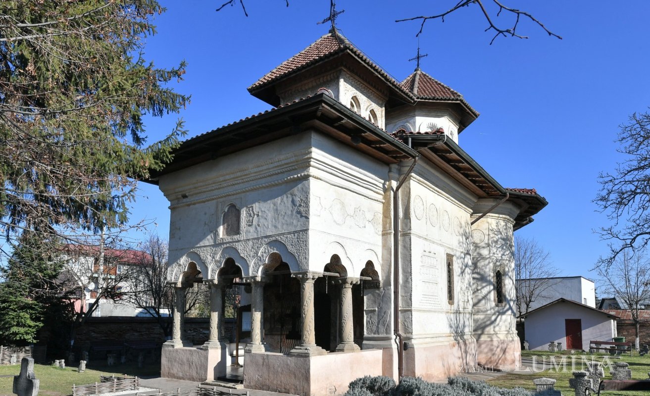 Sclipirile Luminii: Biserica Fundenii Doamnei 321315