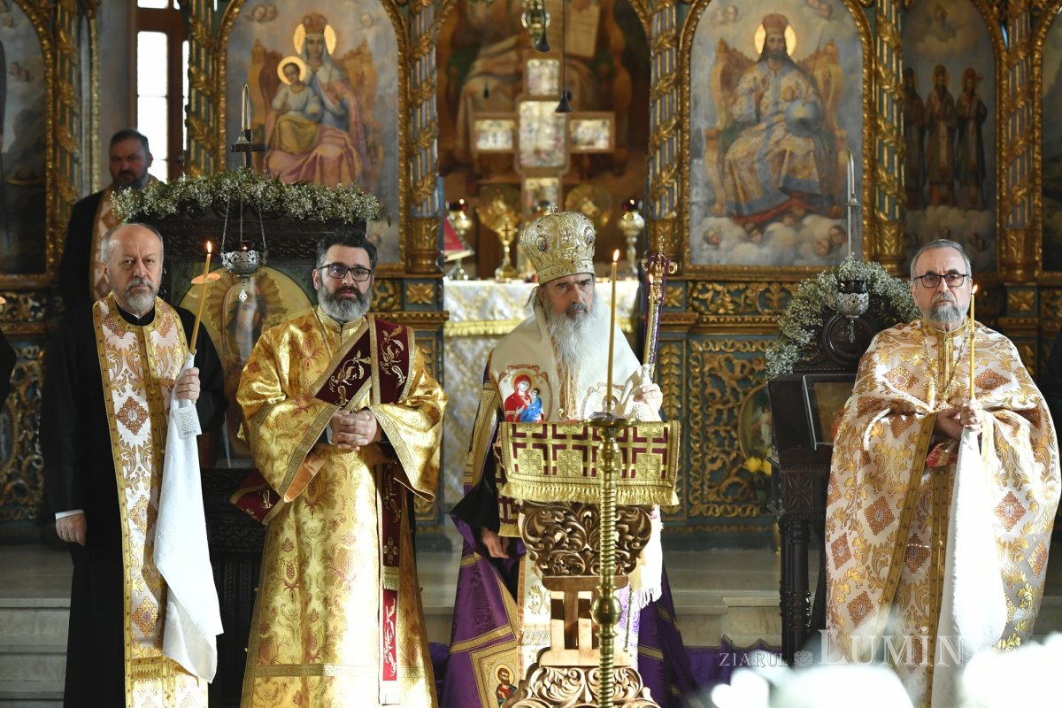 Părintele profesor Emilian Cornițescu a fost condus pe ultimul drum 321928