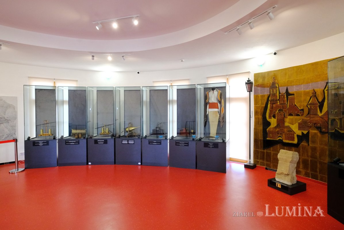 La înălțime 322245