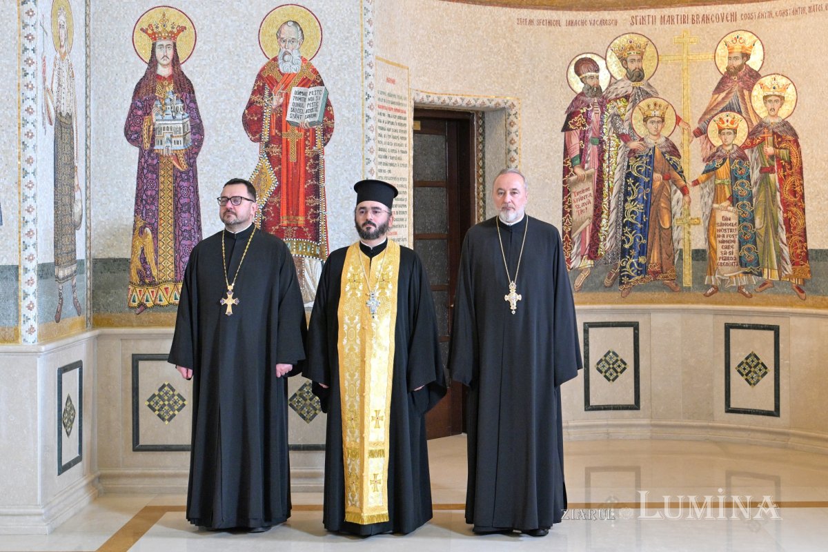 Patriarhul României a întâmpinat moaștele Sfântului Apostol Andrei 322402