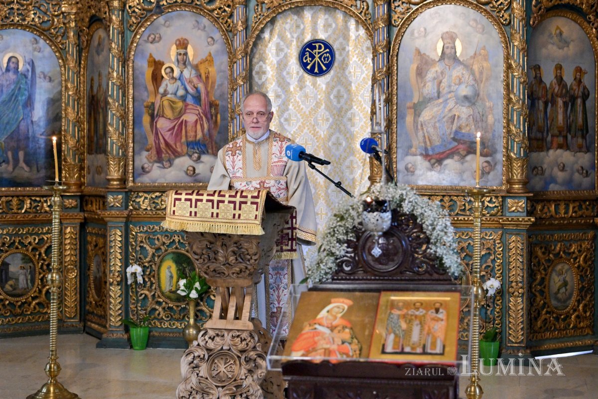 Sărbătoarea Sfinților Trei Ierarhi la Facultatea de Teologie din București 322501