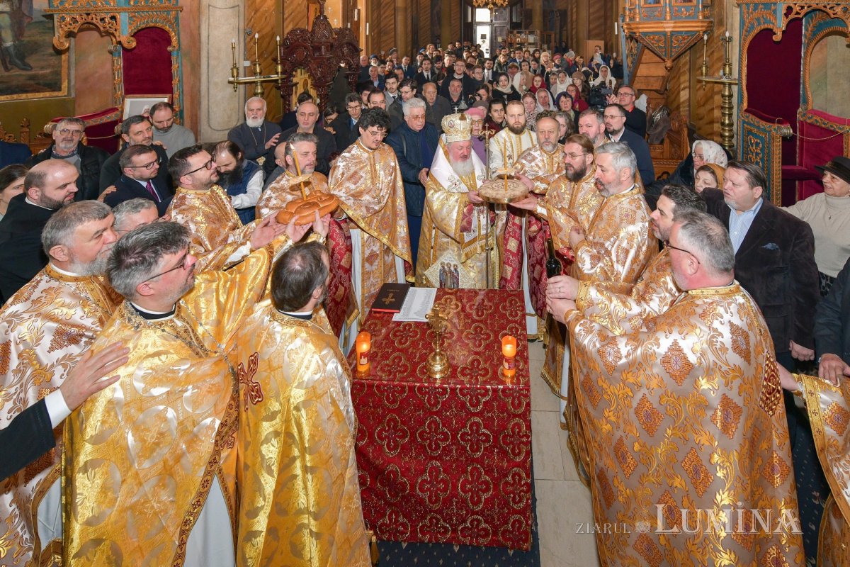 Sărbătoarea Sfinților Trei Ierarhi la Facultatea de Teologie din București 322509