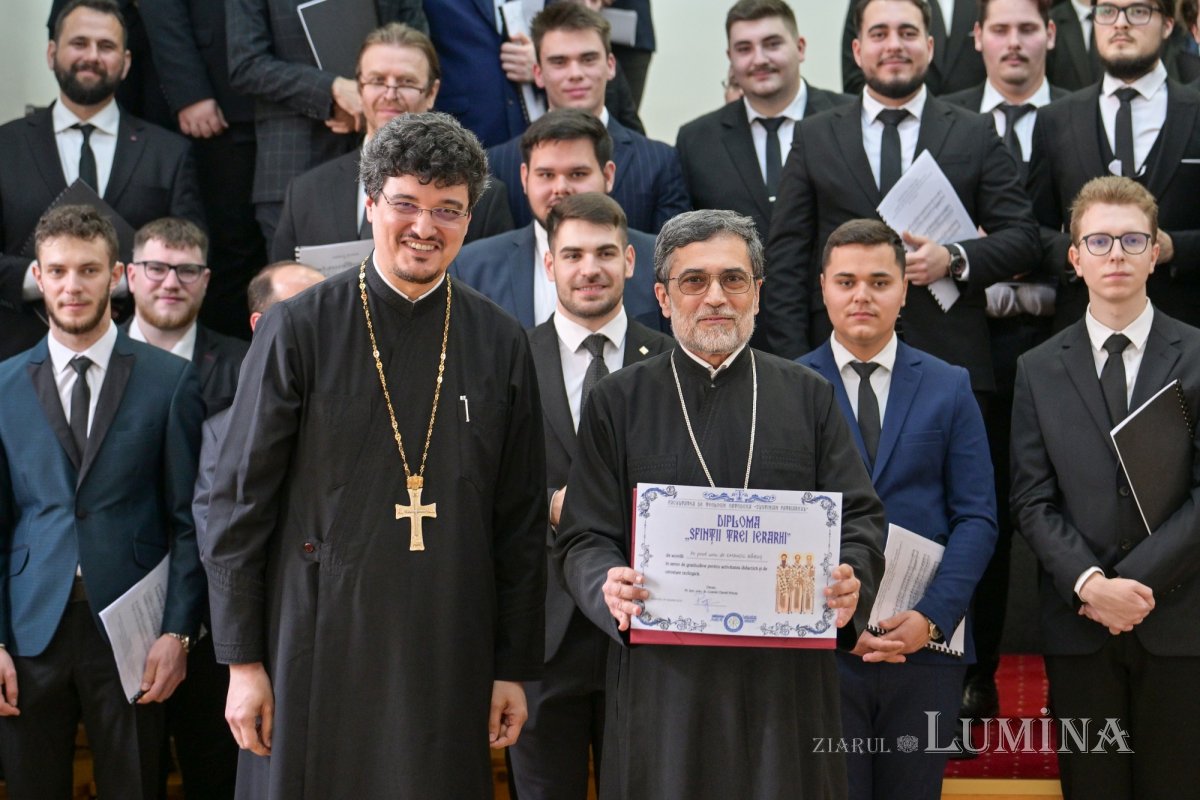 Sărbătoarea Sfinților Trei Ierarhi la Facultatea de Teologie din București 322522