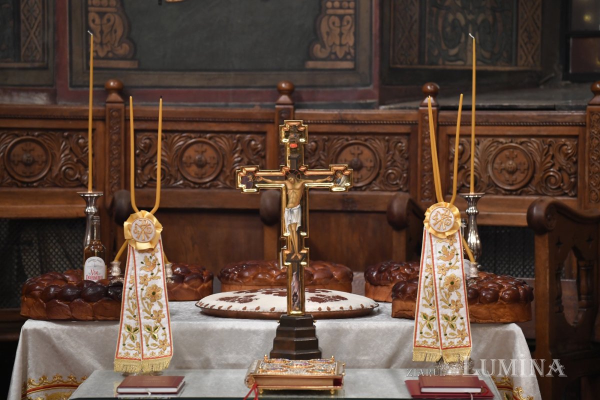 Ultimul parastas pentru cei 16 părinți trecuți în rândul sfinților 322804