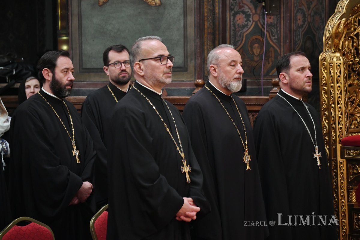 Ultimul parastas pentru cei 16 părinți trecuți în rândul sfinților 322807