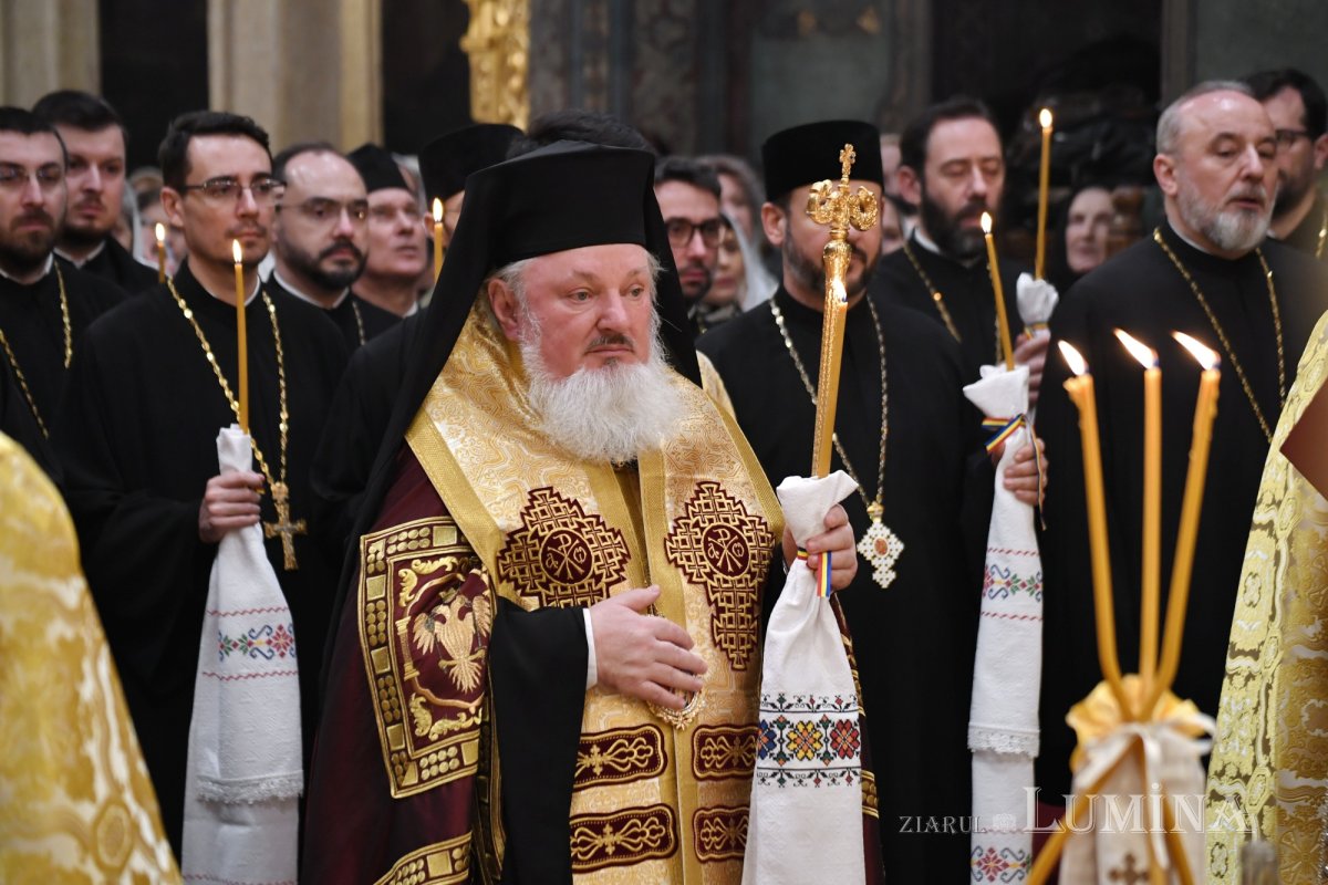 Ultimul parastas pentru cei 16 părinți trecuți în rândul sfinților 322828