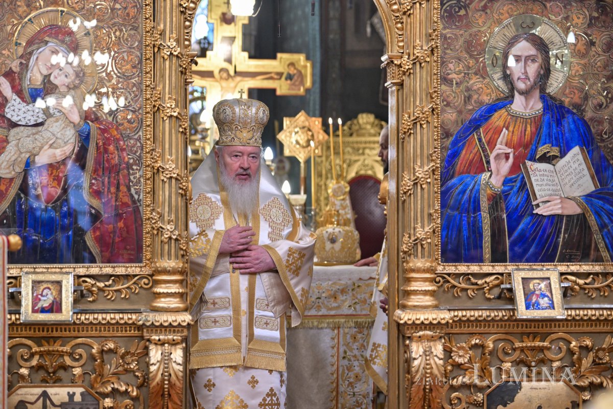 Liturghie solemnă dedicată Centenarului Patriarhiei Române 322963