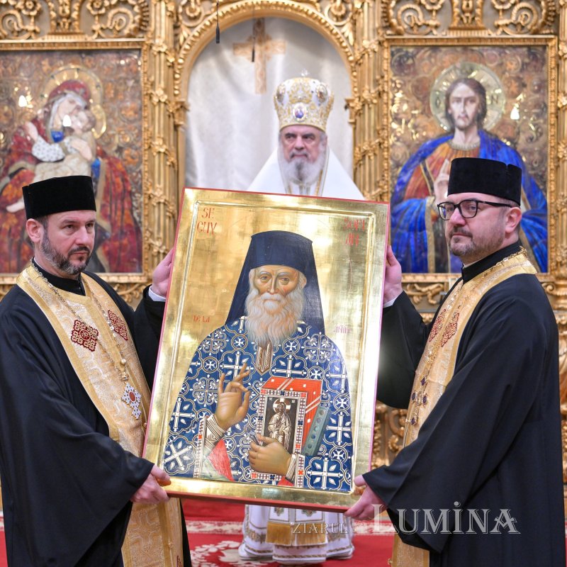 Liturghie solemnă dedicată Centenarului Patriarhiei Române 322998