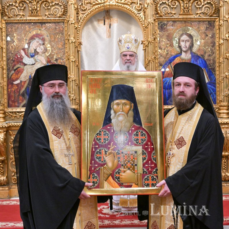 Liturghie solemnă dedicată Centenarului Patriarhiei Române 323001