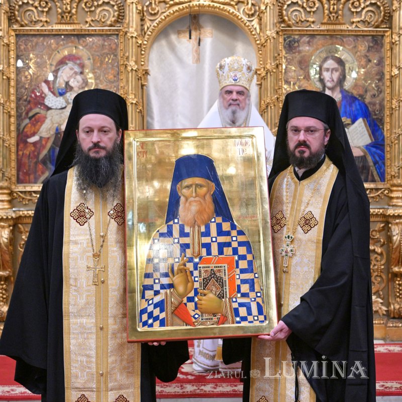 Liturghie solemnă dedicată Centenarului Patriarhiei Române 323004