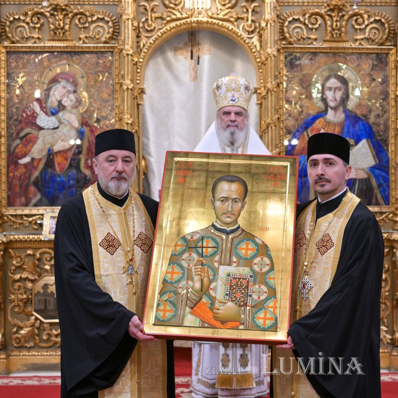 Liturghie solemnă dedicată Centenarului Patriarhiei Române 323006