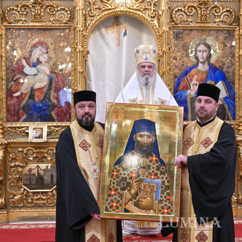 Liturghie solemnă dedicată Centenarului Patriarhiei Române 323007
