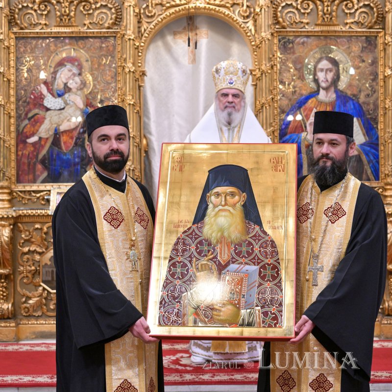 Liturghie solemnă dedicată Centenarului Patriarhiei Române 323009