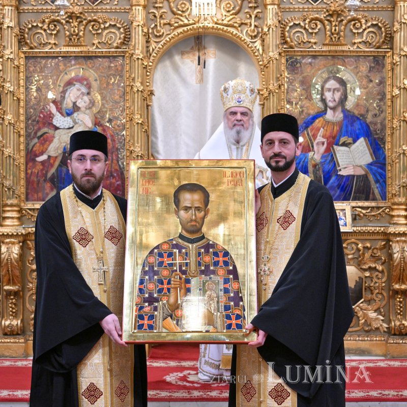 Liturghie solemnă dedicată Centenarului Patriarhiei Române 323010