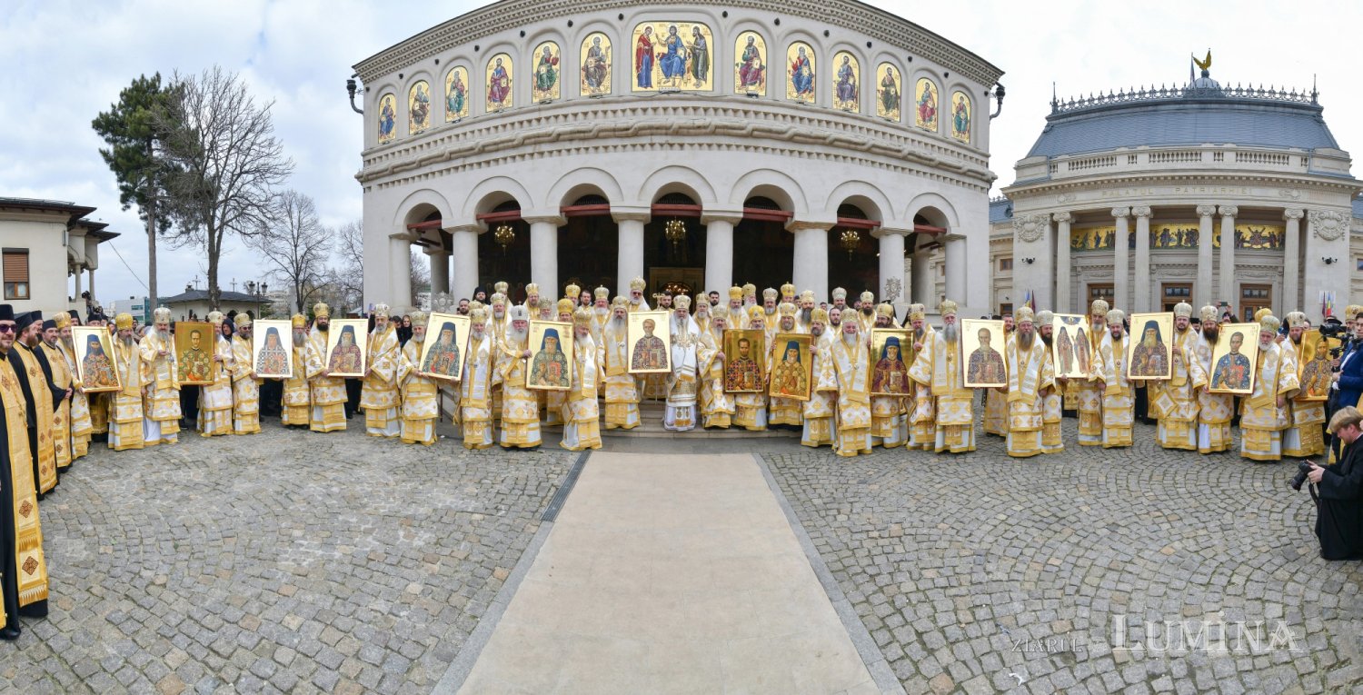 Liturghie solemnă dedicată Centenarului Patriarhiei Române 323013