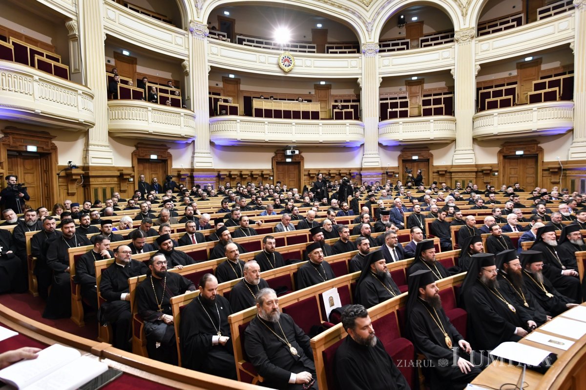 Moment de recunoștință și de reflecție la Palatul Patriarhiei 323087