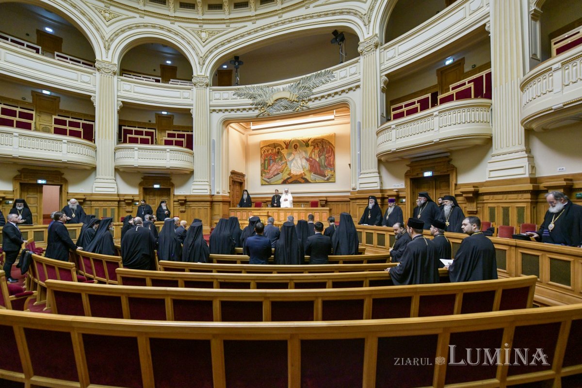 Întrunirea organismelor centrale executive și deliberative ale Bisericii Ortodoxe Române 323146
