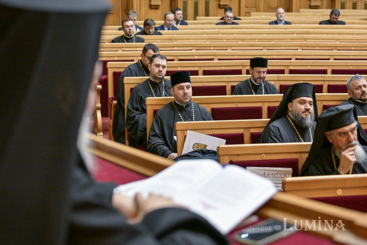 Întrunirea organismelor centrale executive și deliberative ale Bisericii Ortodoxe Române 323166