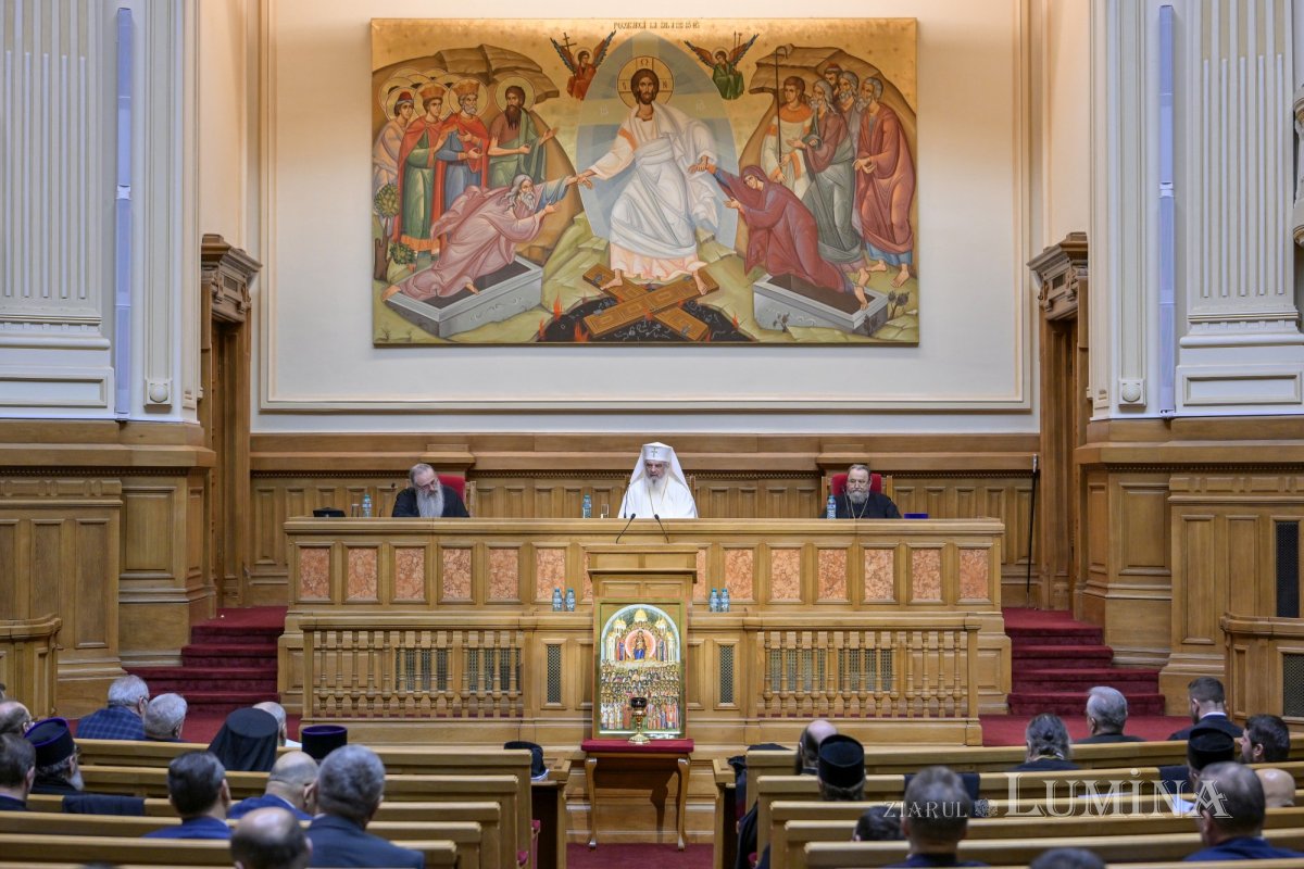 Întrunirea organismelor centrale executive și deliberative ale Bisericii Ortodoxe Române 323175